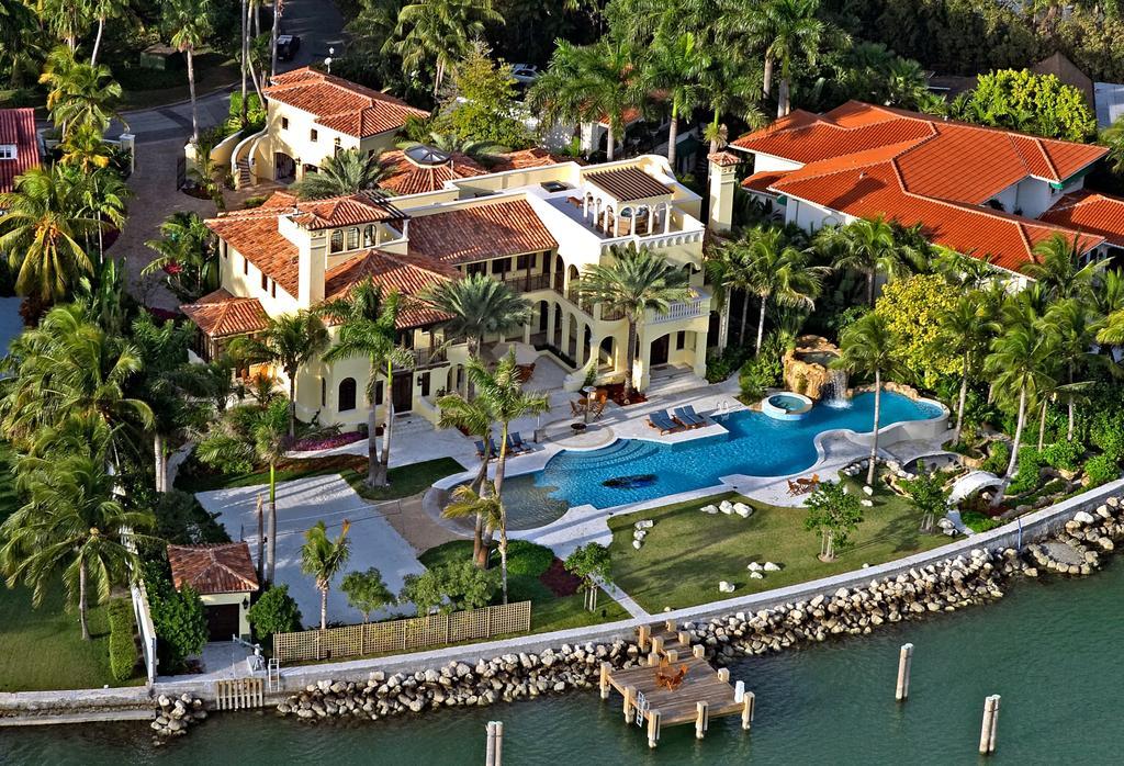 Villazzo Contenta Miami