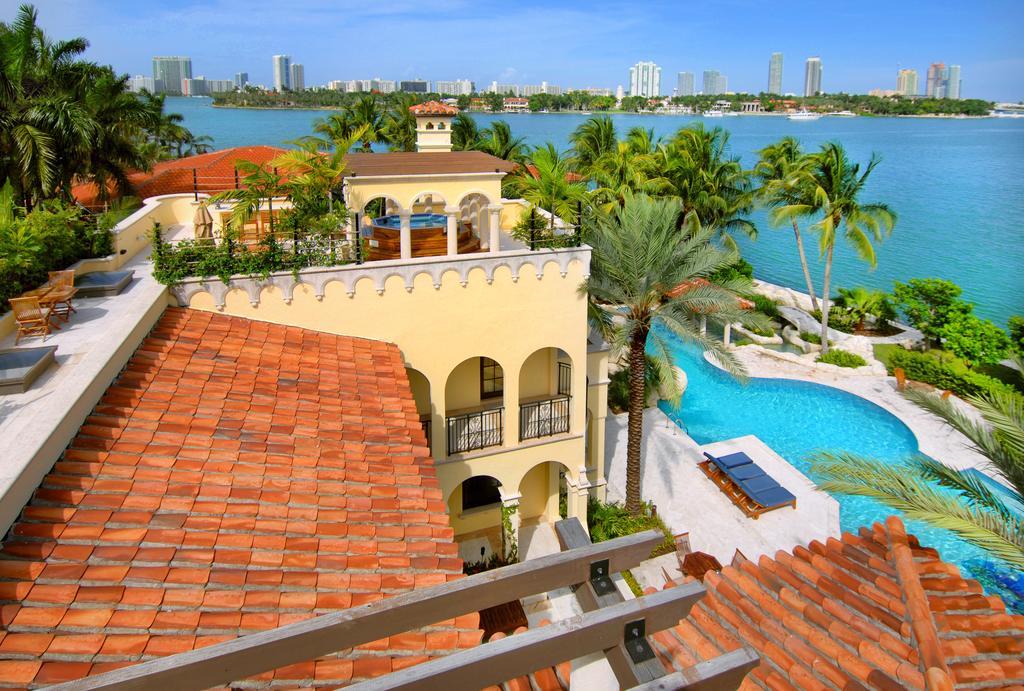 Villazzo Contenta Miami