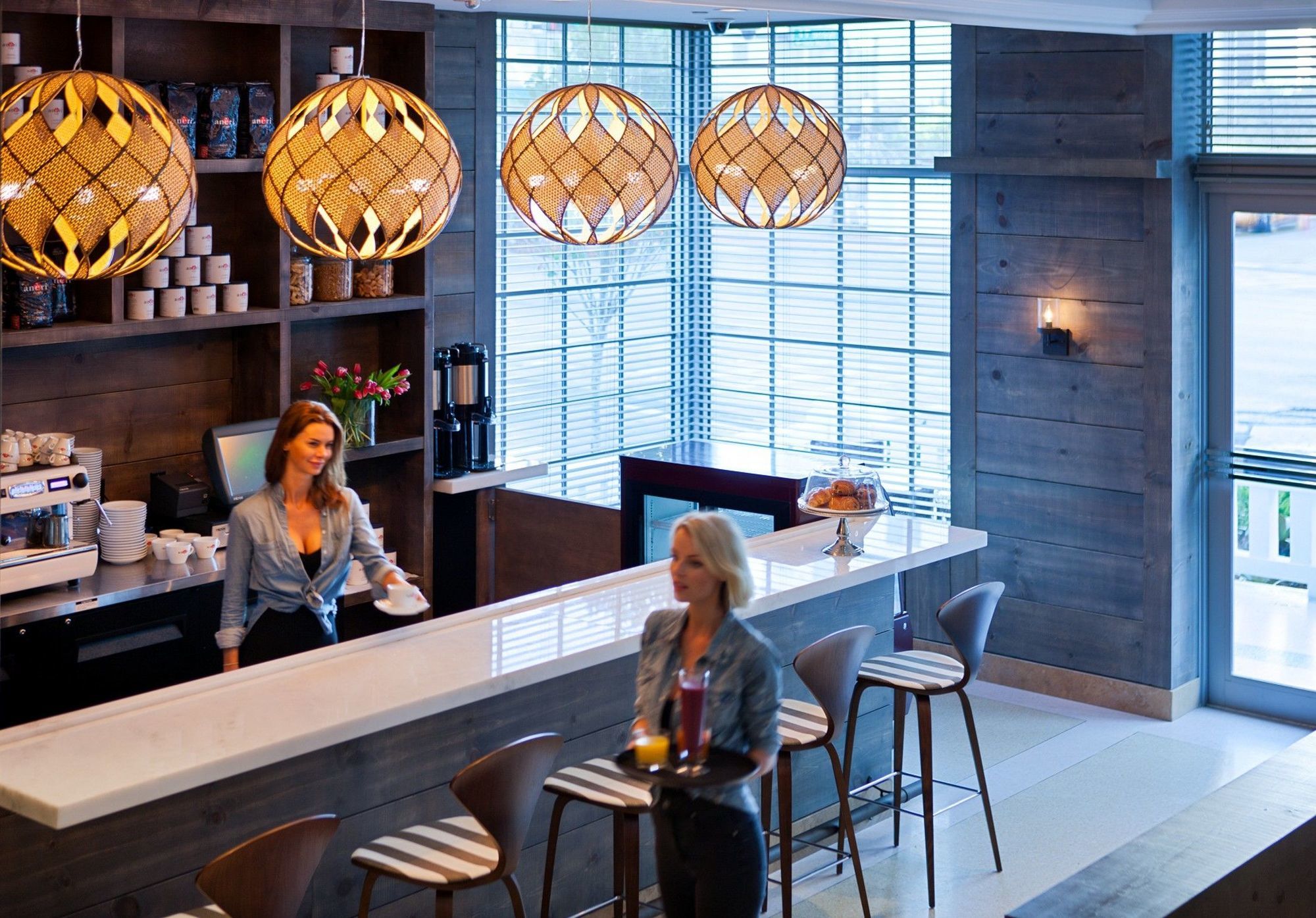Resort Gale South Beach, Curio Collection By Hilton
