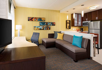 By Marriott Miami South 3* Miami Beach