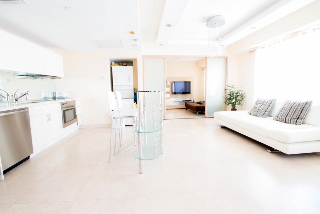 Carlyle On Ocean Drive Apartment