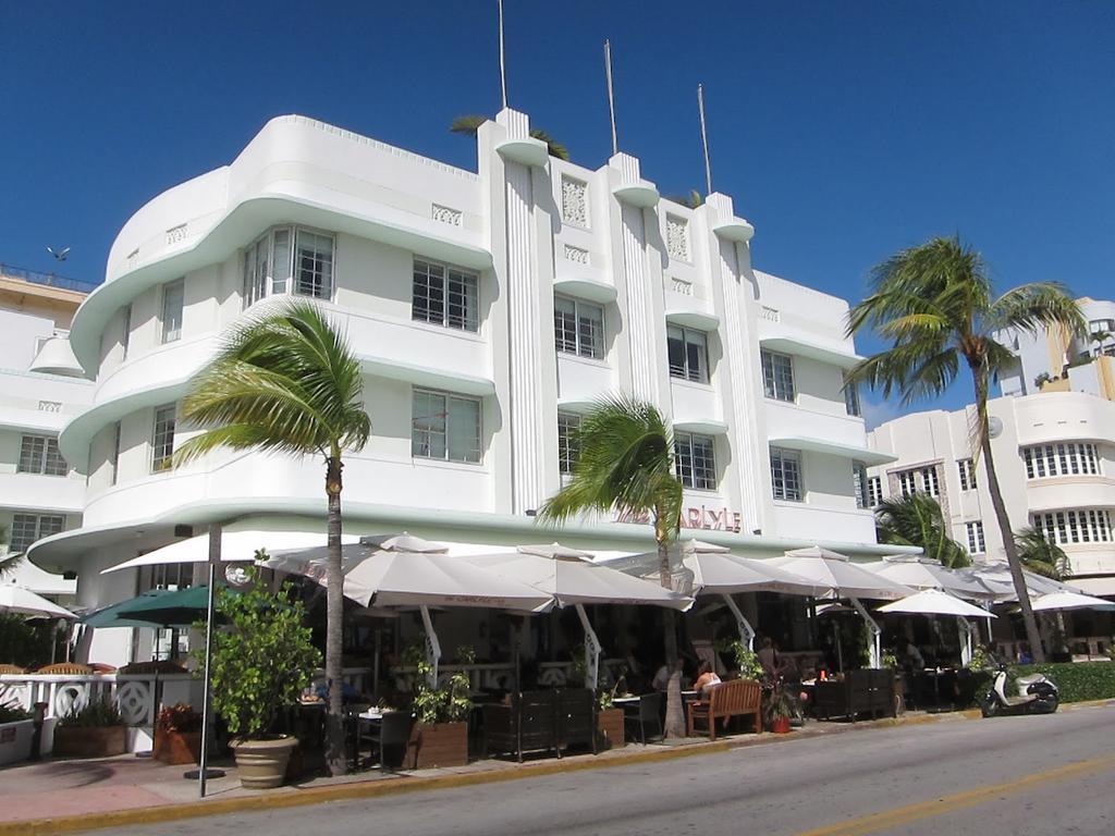Carlyle On Ocean Drive *