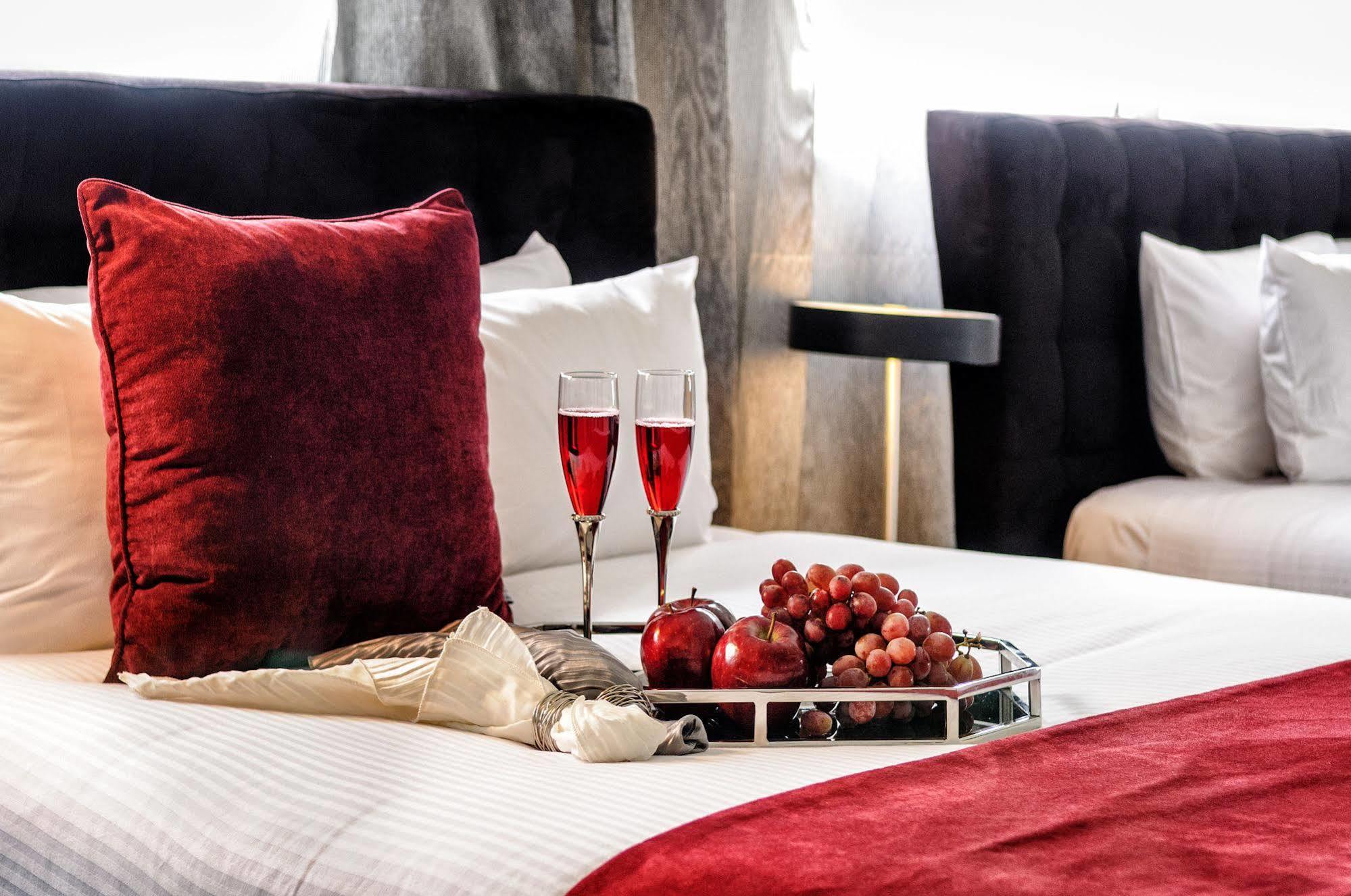 Hotel Metropole South 4*