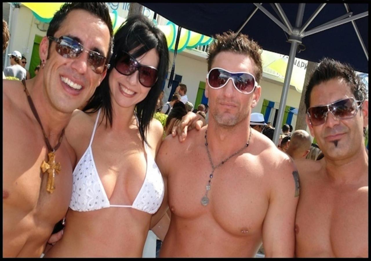 Bikini Hostel, Cafe & Beer Garden (adults Only) *