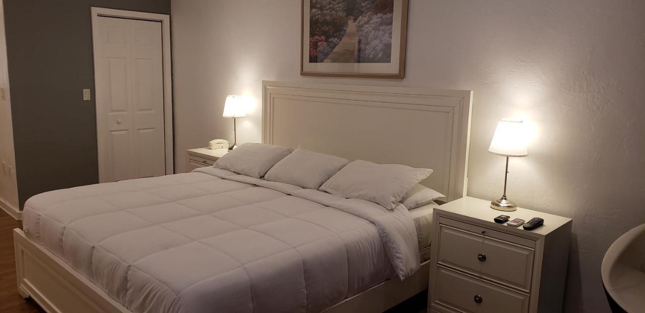 Stardust Hotel Miami Beach