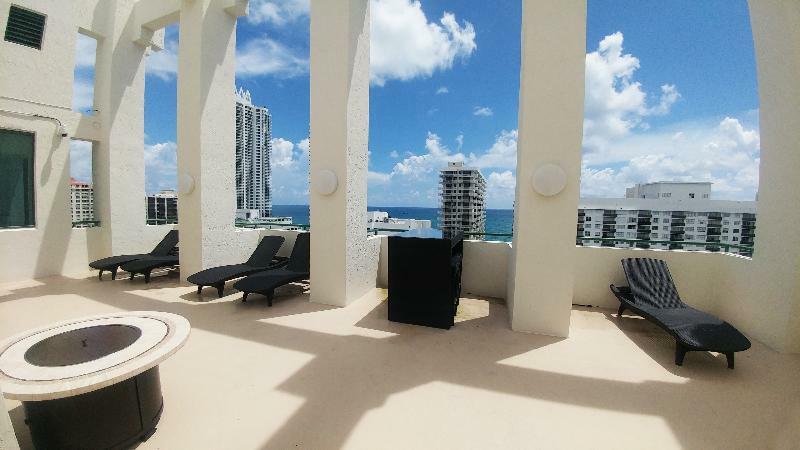 Hotel The Casablanca On The Ocean West Tower