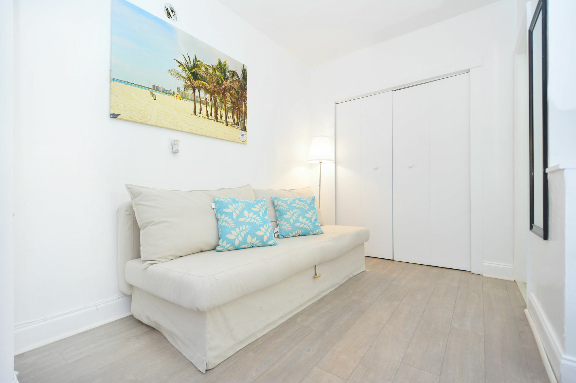 761 South Beach Apartment