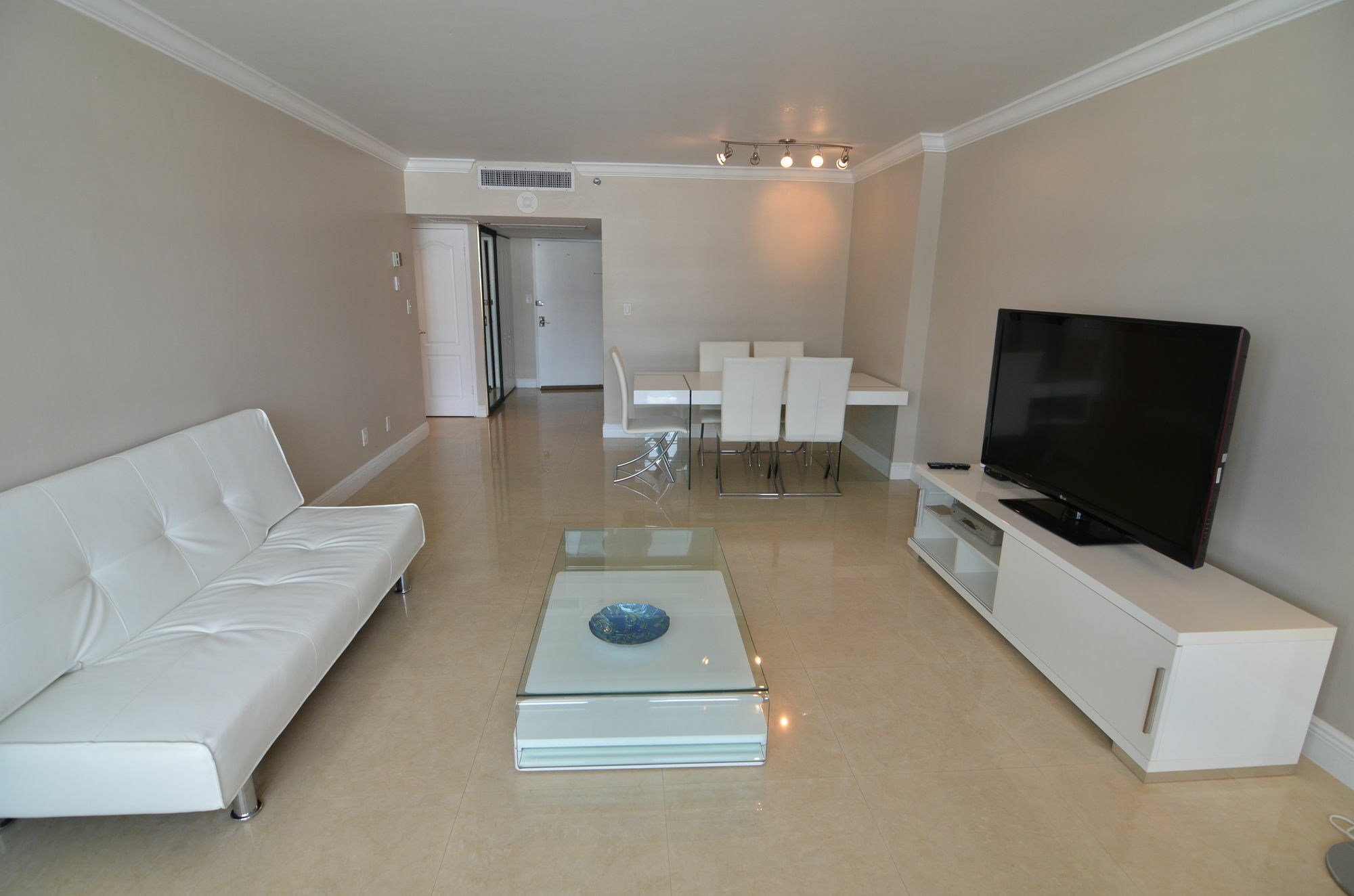 Apartment Riviera Luxury Living At The Decoplage