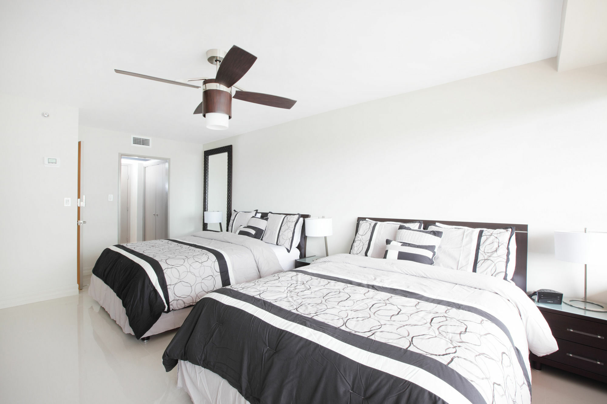 Hotel - Hora Miami Beach