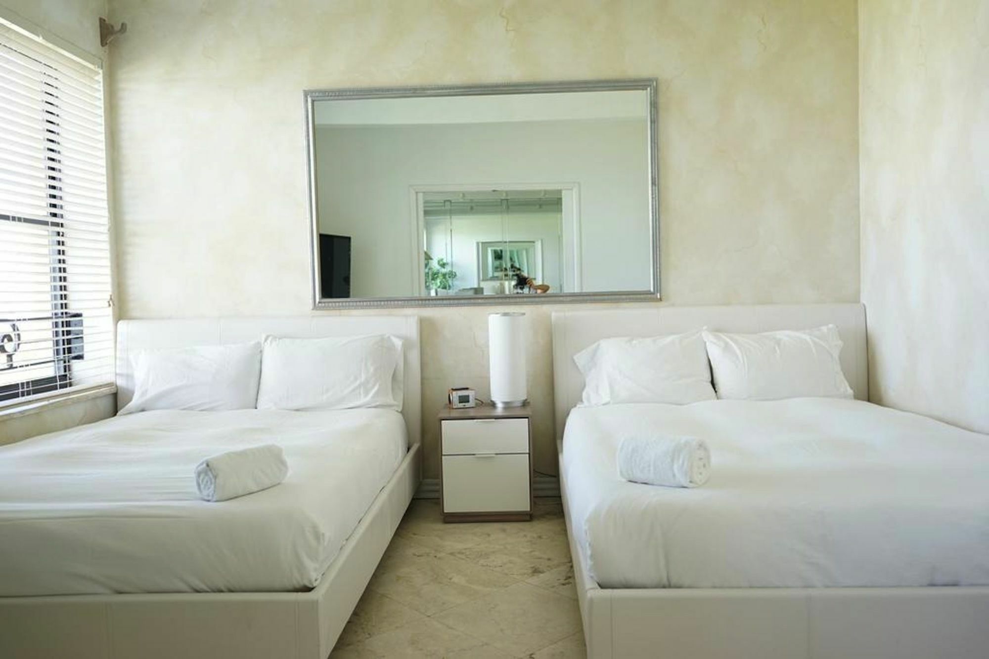 Apartment Amazing Two Bedroom Ocean View- Miami *
