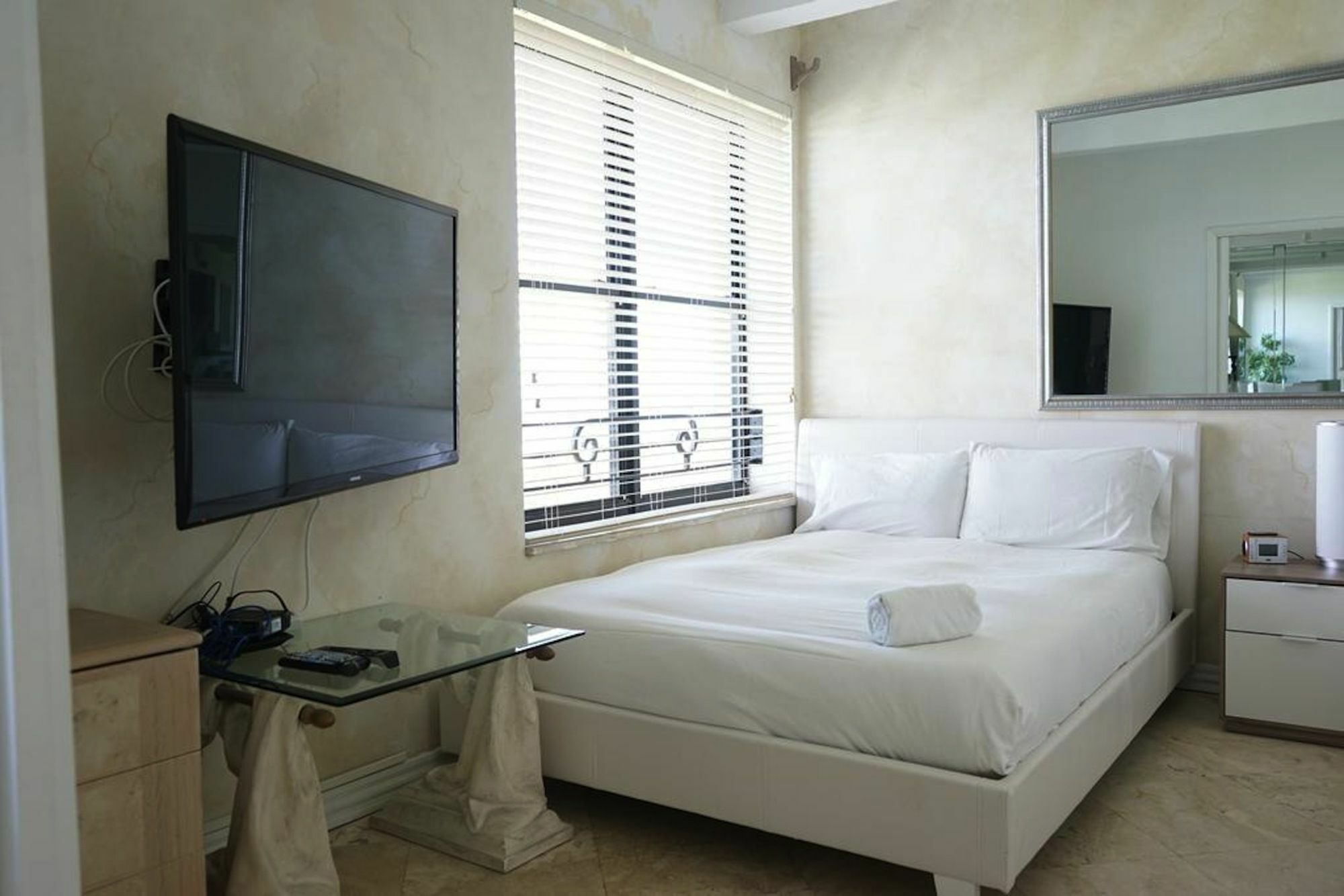 Amazing Two Bedroom Ocean View- Miami Miami Beach