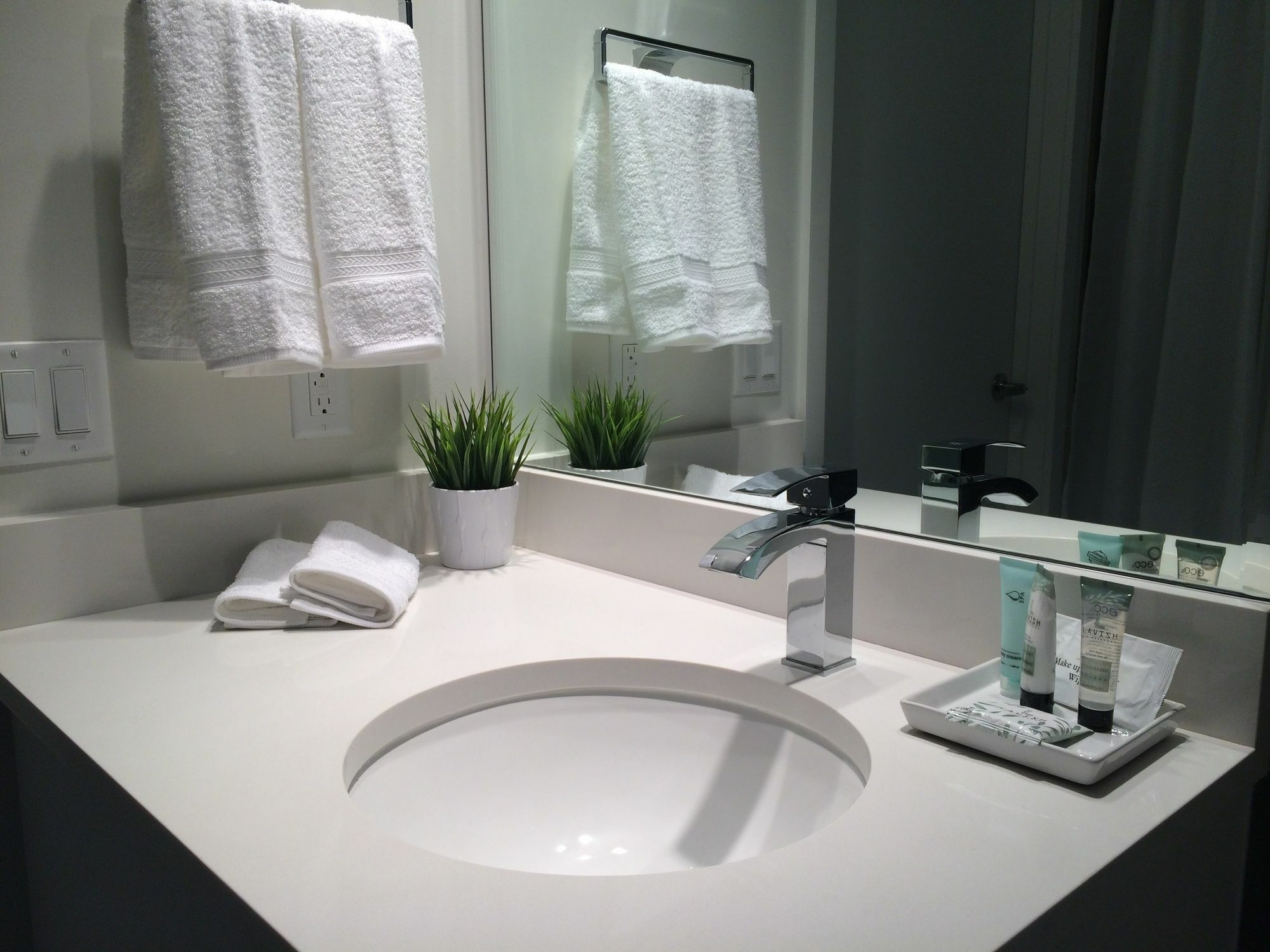 Life Miami At The Monte Carlo Apartment Miami Beach