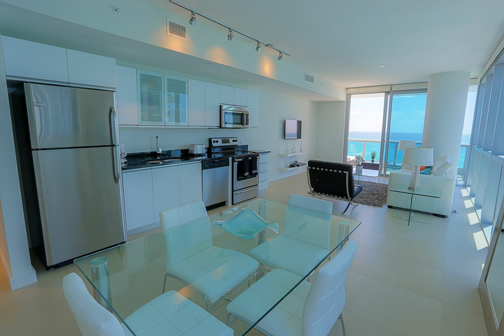 Life Miami At The Monte Carlo Apartment Miami Beach