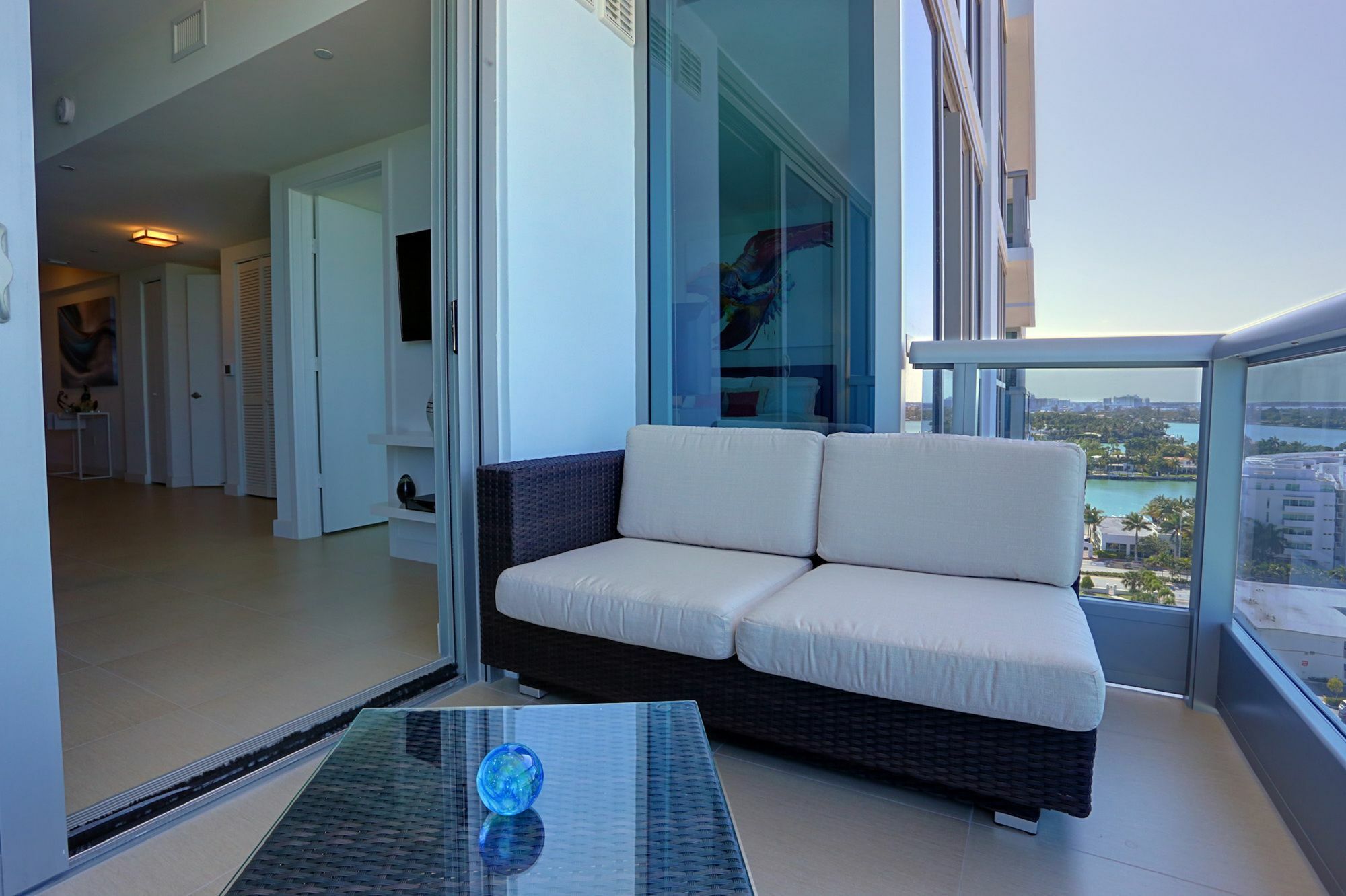 Apartment Life Miami At The Monte Carlo