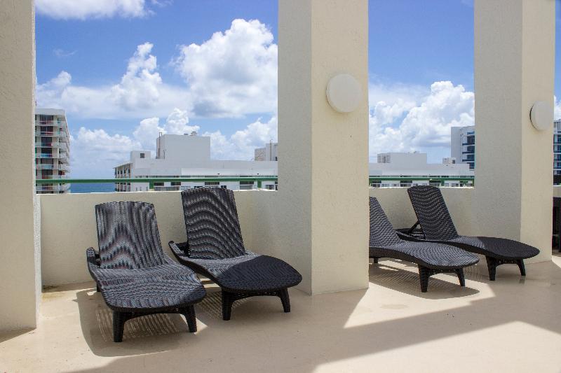 The Casablanca On The Ocean West Tower Hotel Miami Beach