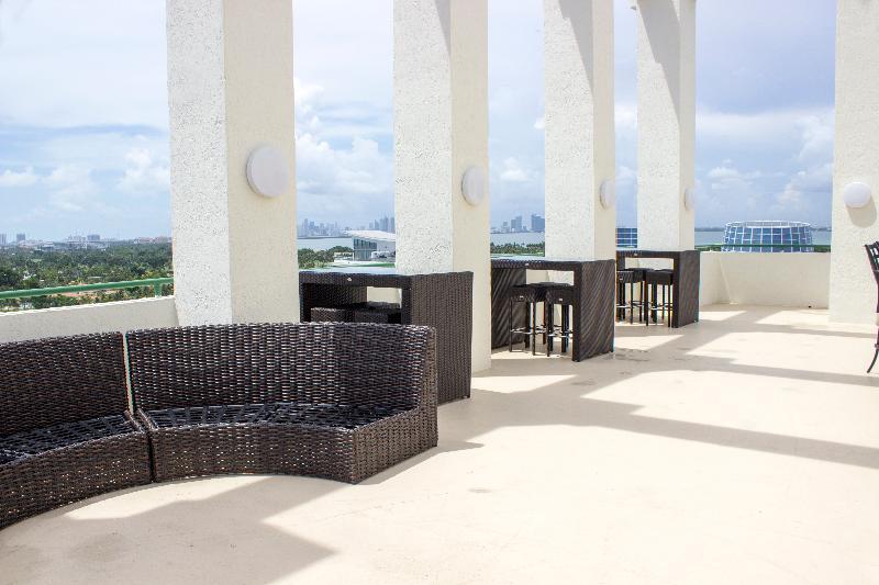 The Casablanca On The Ocean West Tower Miami Beach