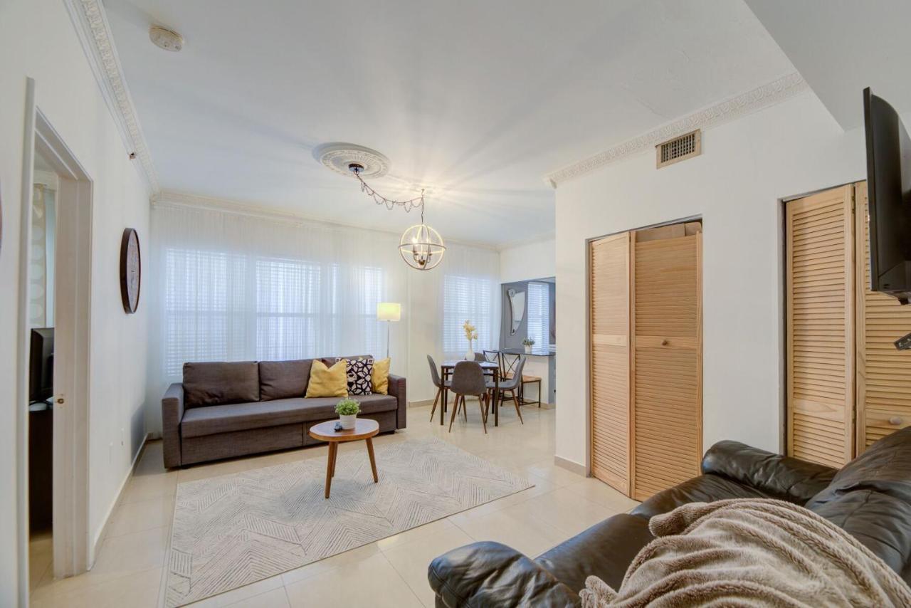 Apartment 918 Ocean Drive
