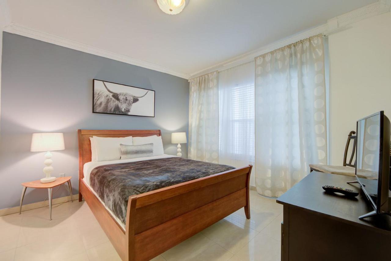918 Ocean Drive Apartment