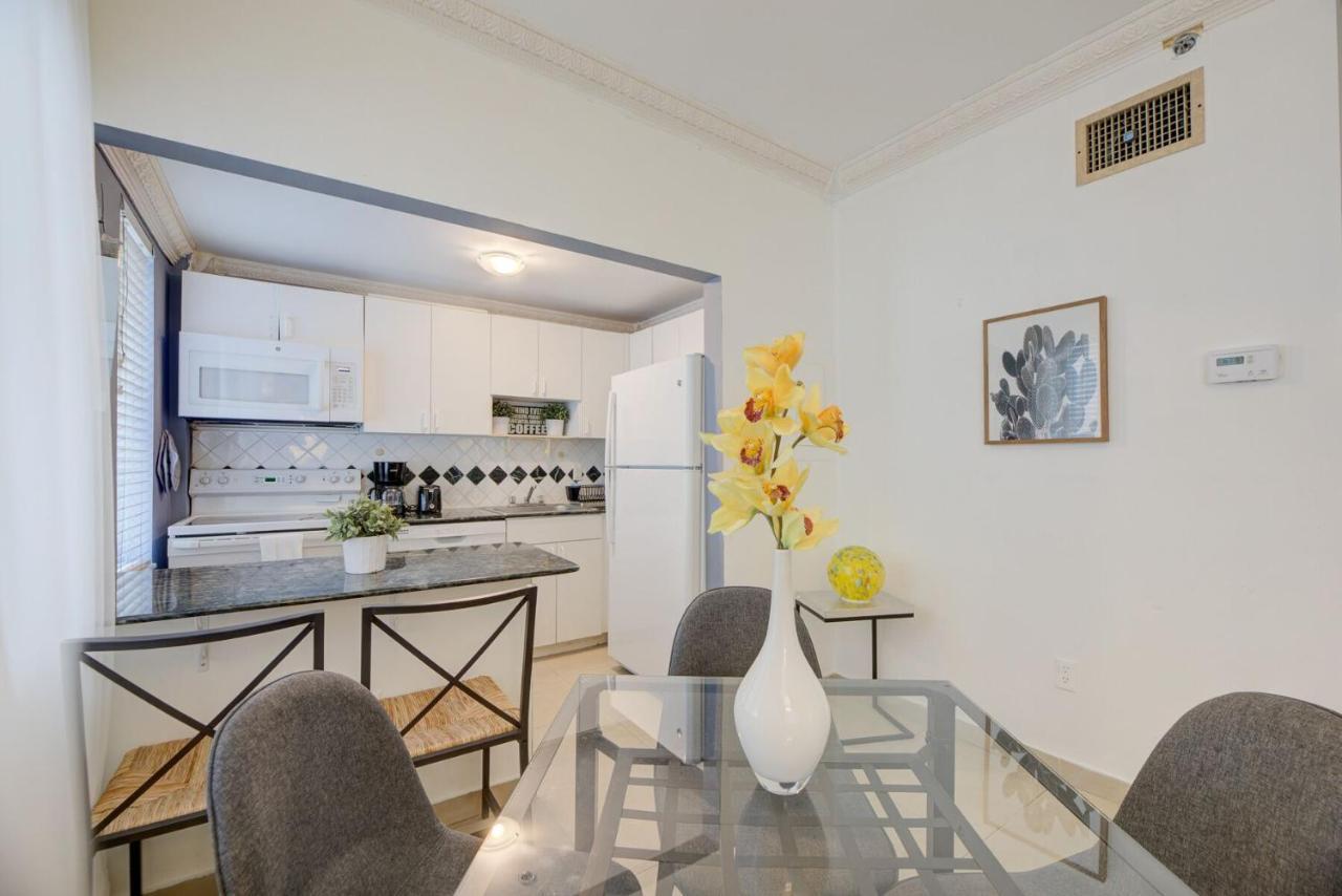 918 Ocean Drive * Miami Beach