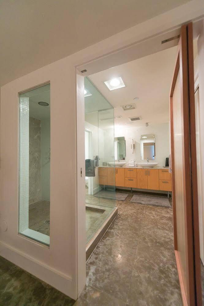 Apartment Amazing Two Bedroom Ocean View- Miami Miami Beach